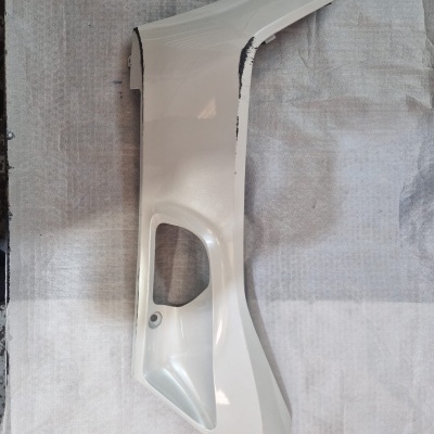 CARENAGEM INFERIOR ESQ. PCX 19-20