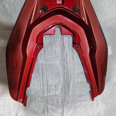 CARENAGEM PEGA TRASEIRA PCX 18-20