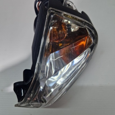 PISCA TRASEIRO ESQUERDO HONDA PCX 125 1º MODELO