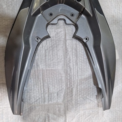 CARENAGEM PEGA TRASEIRA PCX 15-18