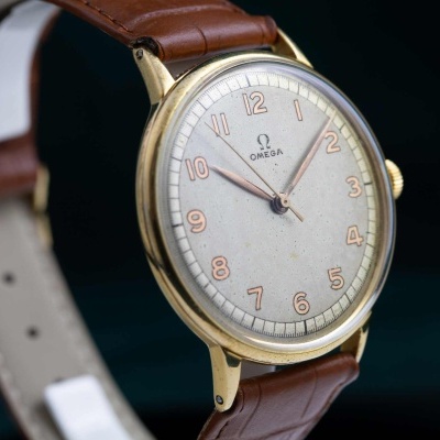 Omega Classic 2325/2