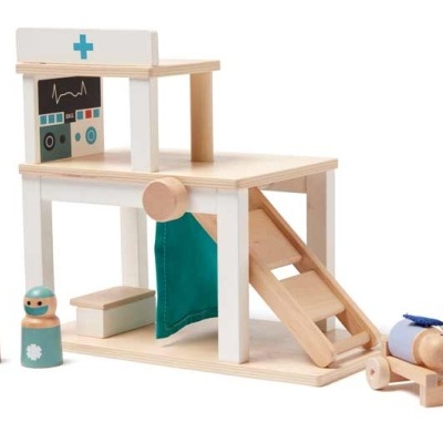 Hospital em madeira- KID´S CONCEPT