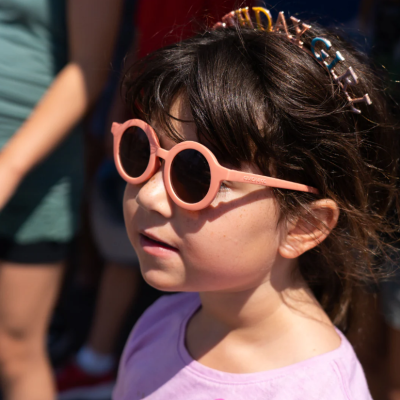 ÓCULOS DE SOL SUSTENTÁVEIS  E POLARIZADOS REDONDOS SUNSET 3-8 Anos- GRECH & CO