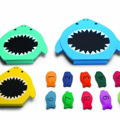 Jogo Alimentar Tubarões GA335 +3 anos Rodatoys