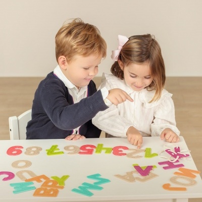 Jogo Educativo Letras e Numeros p/coser 32158 +3 anos Miniland