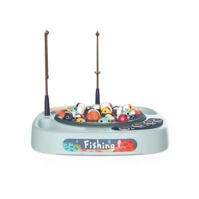 Jogo de pesca infantil com peixes coloridos e duas varas de pesca numa base azul clara