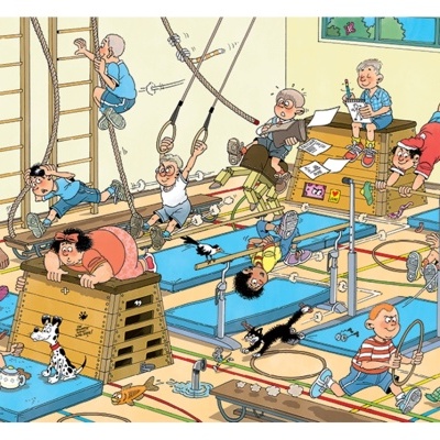 Crianças a brincar em ginásio com vários equipamentos e animais