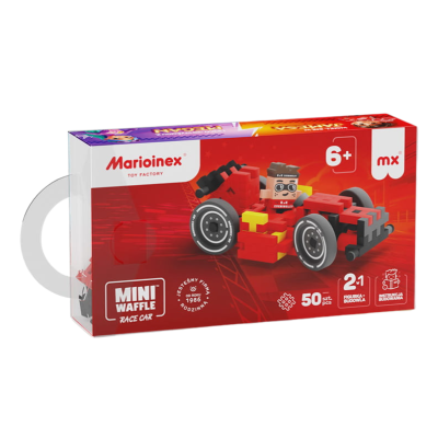 Conjunto de construção Mini Waffle Race Car da Marjoleinex numa caixa vermelha com detalhes em branco e imagem do produto montado.