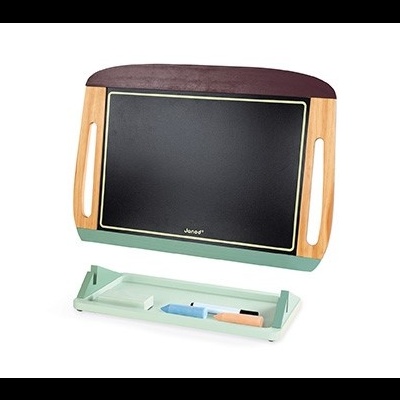 Prancha com superfície preta, estrutura de madeira, almofada castanha e tabuleiro verde água com giz