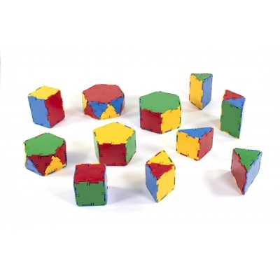 Set Conexion 84 Poliedros e Peças Geométricas 32123 +5 anos Miniland