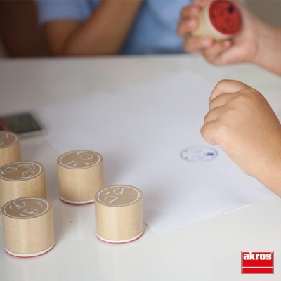 Carimbos Maxi Das 10 Emoções 20546 +3 anos Akros