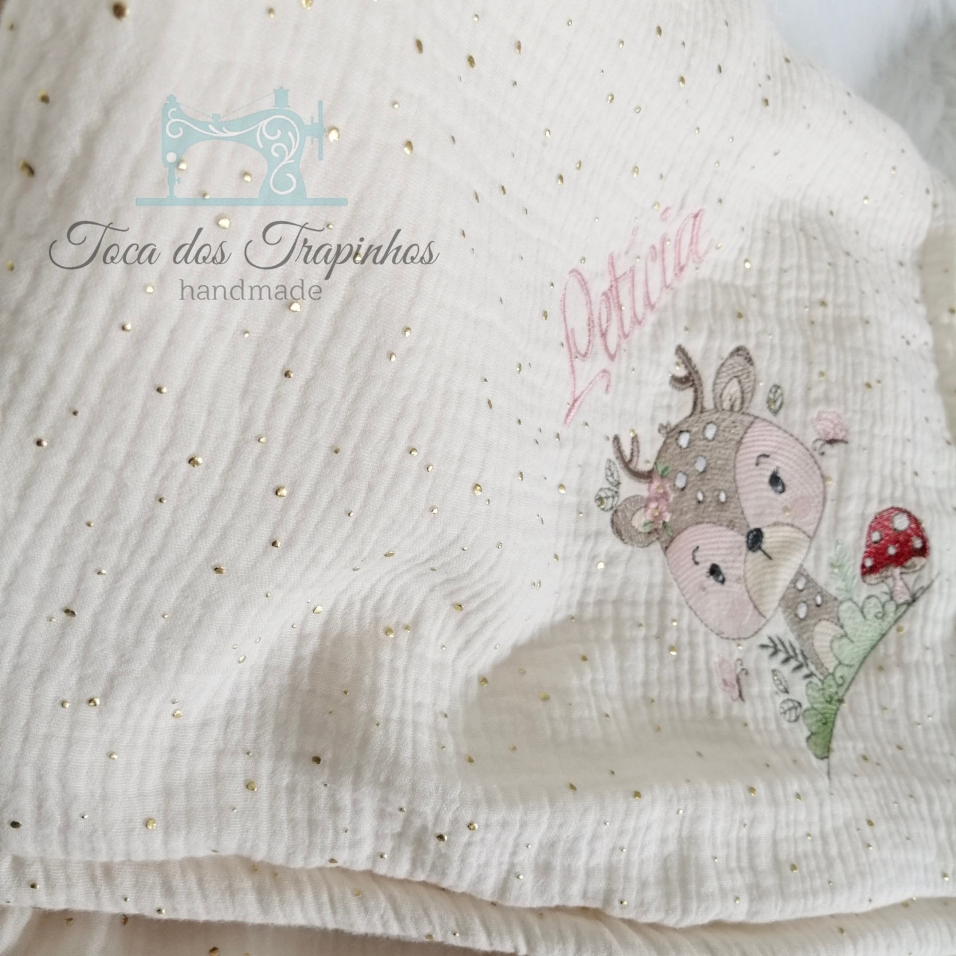 Mantinha Bordada