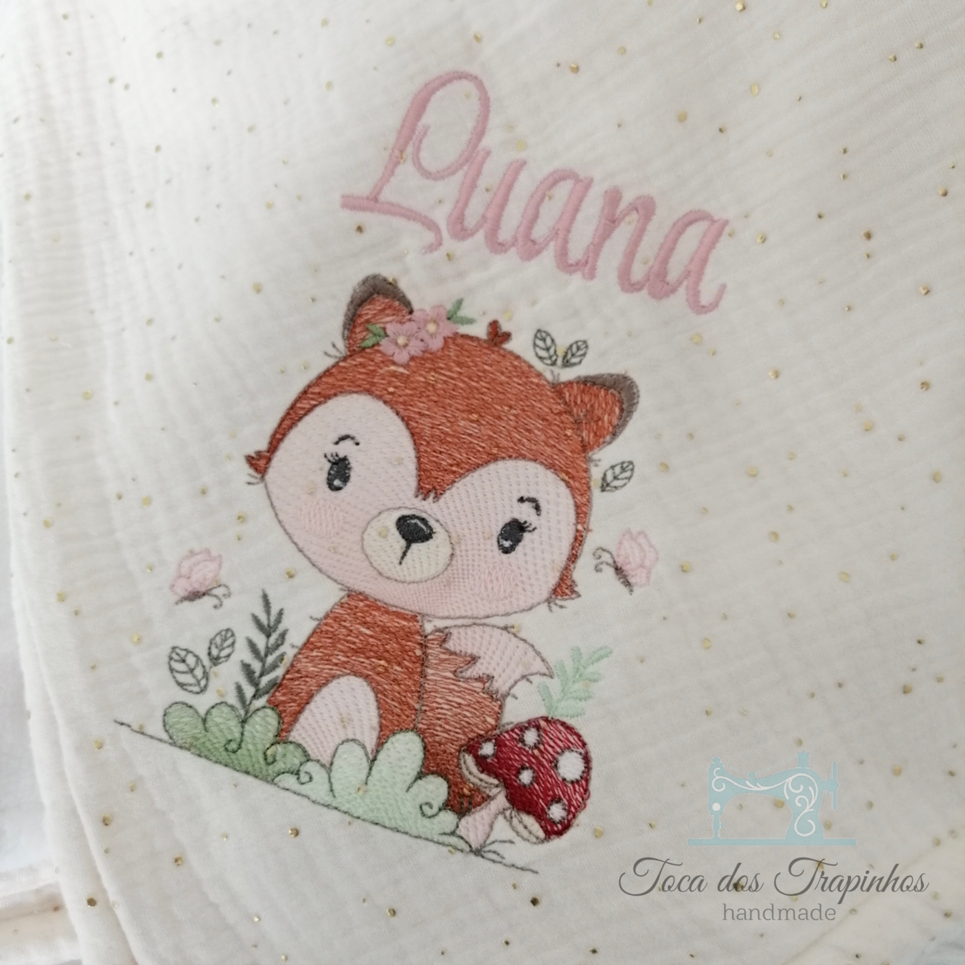 Mantinha Bordada Personalizada