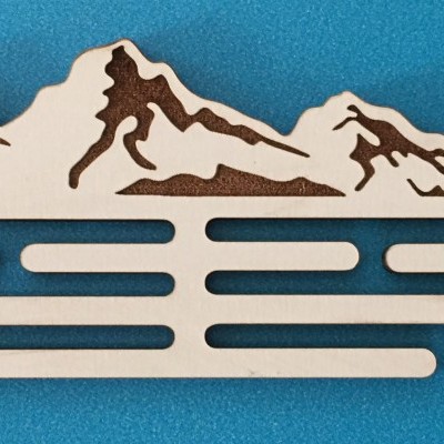 Medalheiro Trail montanha extendida