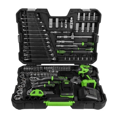 Estojo preto e verde com conjunto de ferramentas e aparelho elétrico