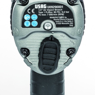 Ferramenta impacto USAG 1/2 com texto de instruções em fundo preto