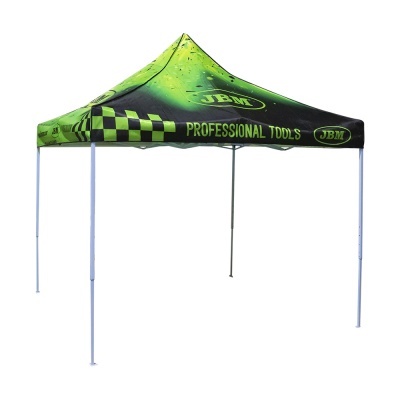 Tenda dobrável preta e verde com letras PROFESSIONAL TOOLS e logo JBM