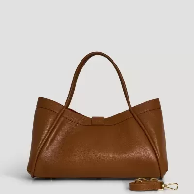 Mala castanha em couro com alças e fecho central