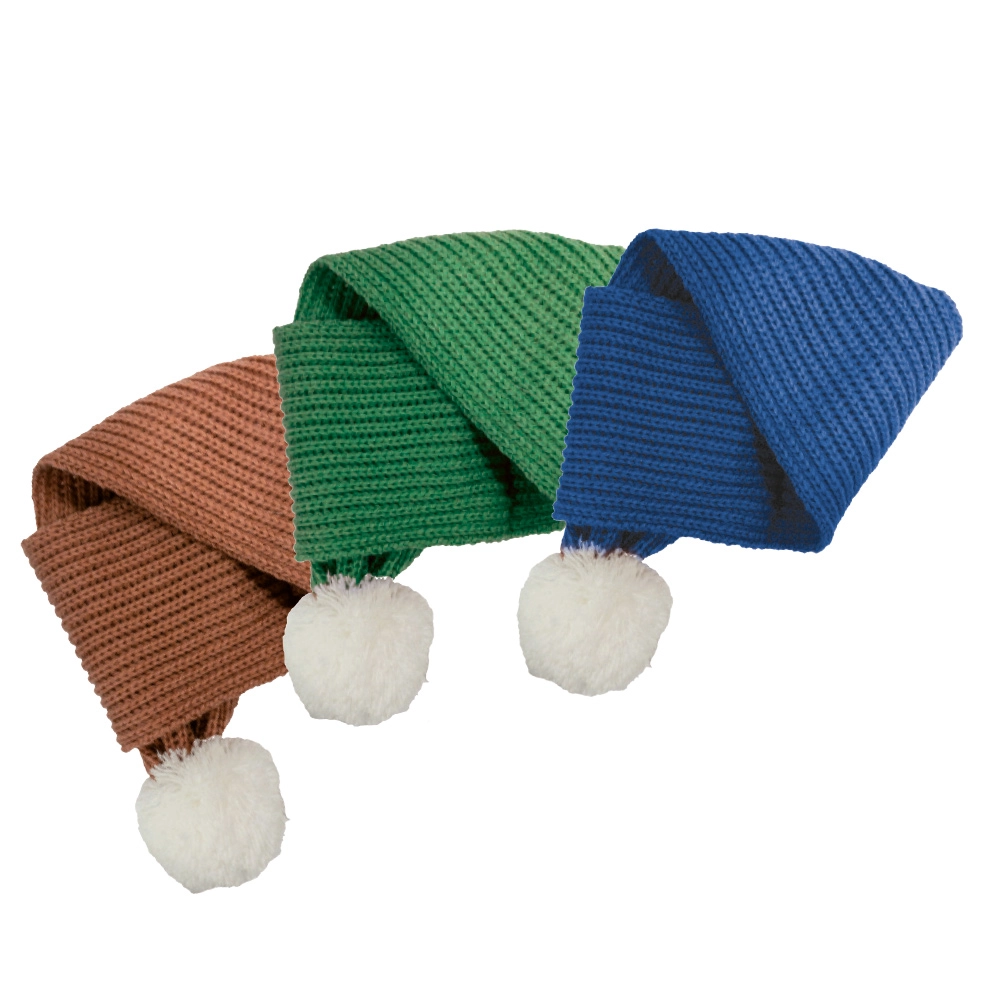 Três gorros de malha castanho, verde e azul com pompons brancos