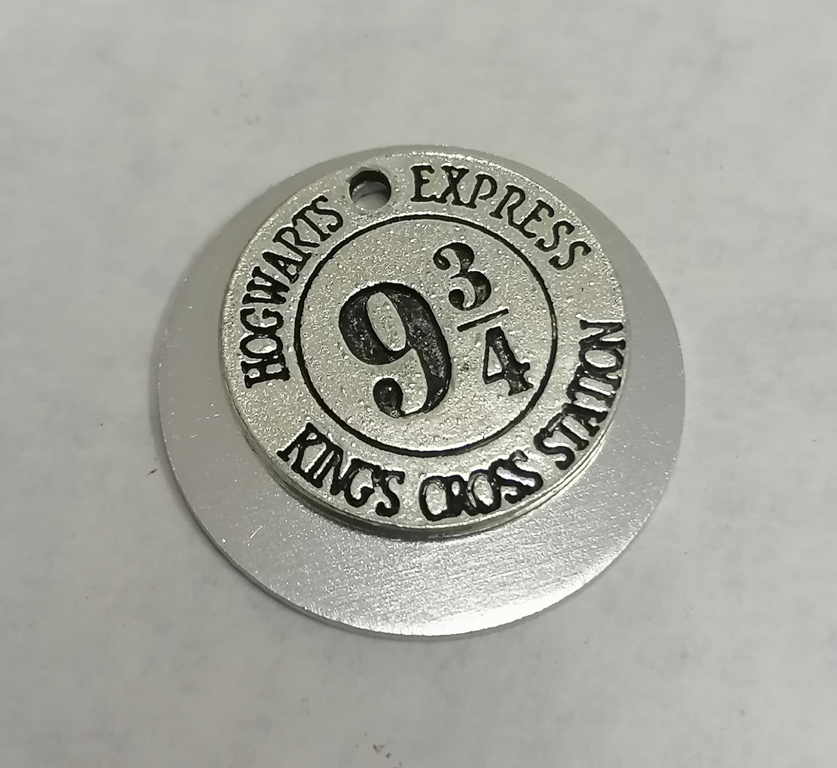 Medalha com pendente, Harry Potter 9 3/4