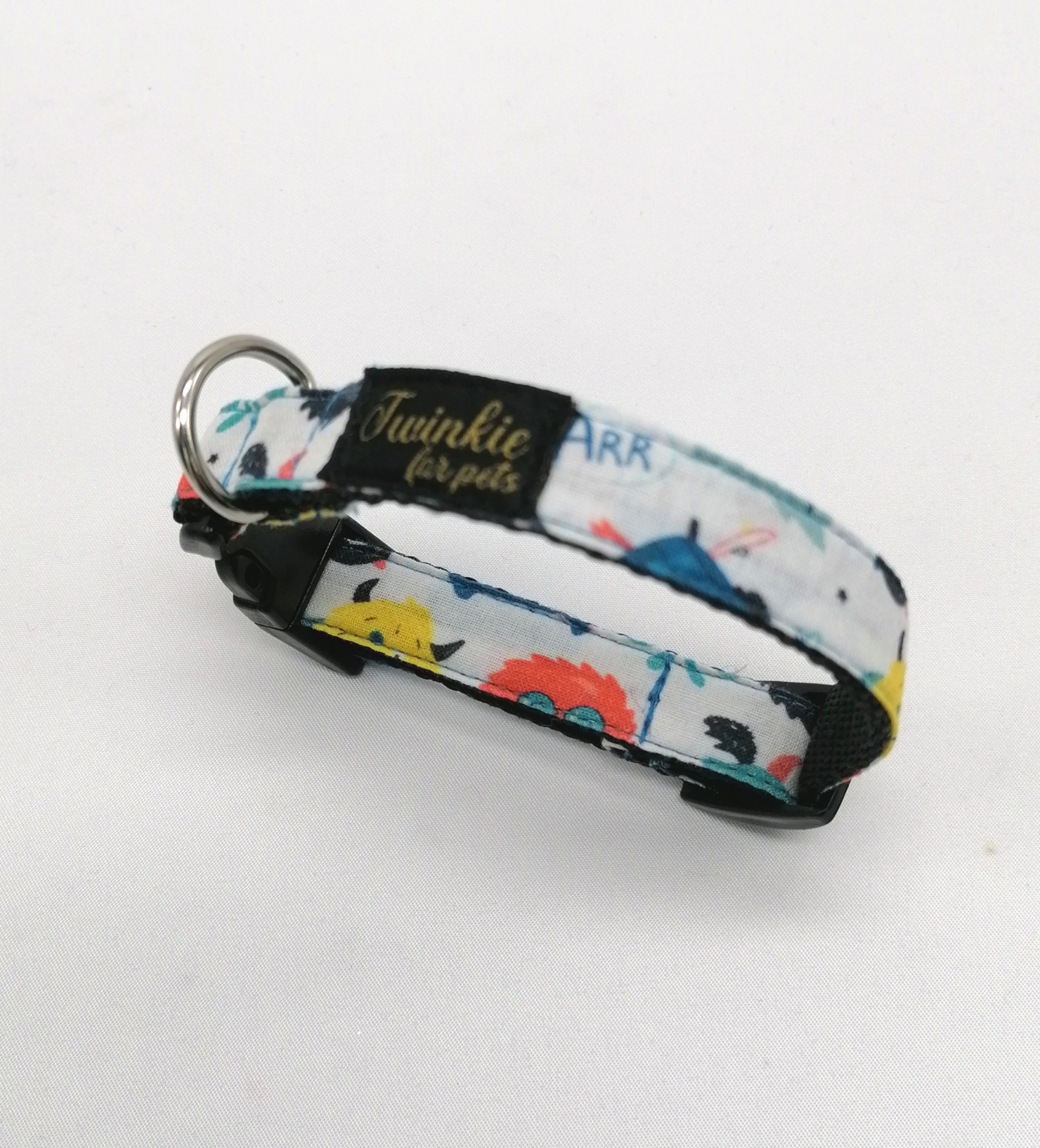 Coleira Little Monsters - cães e gatos