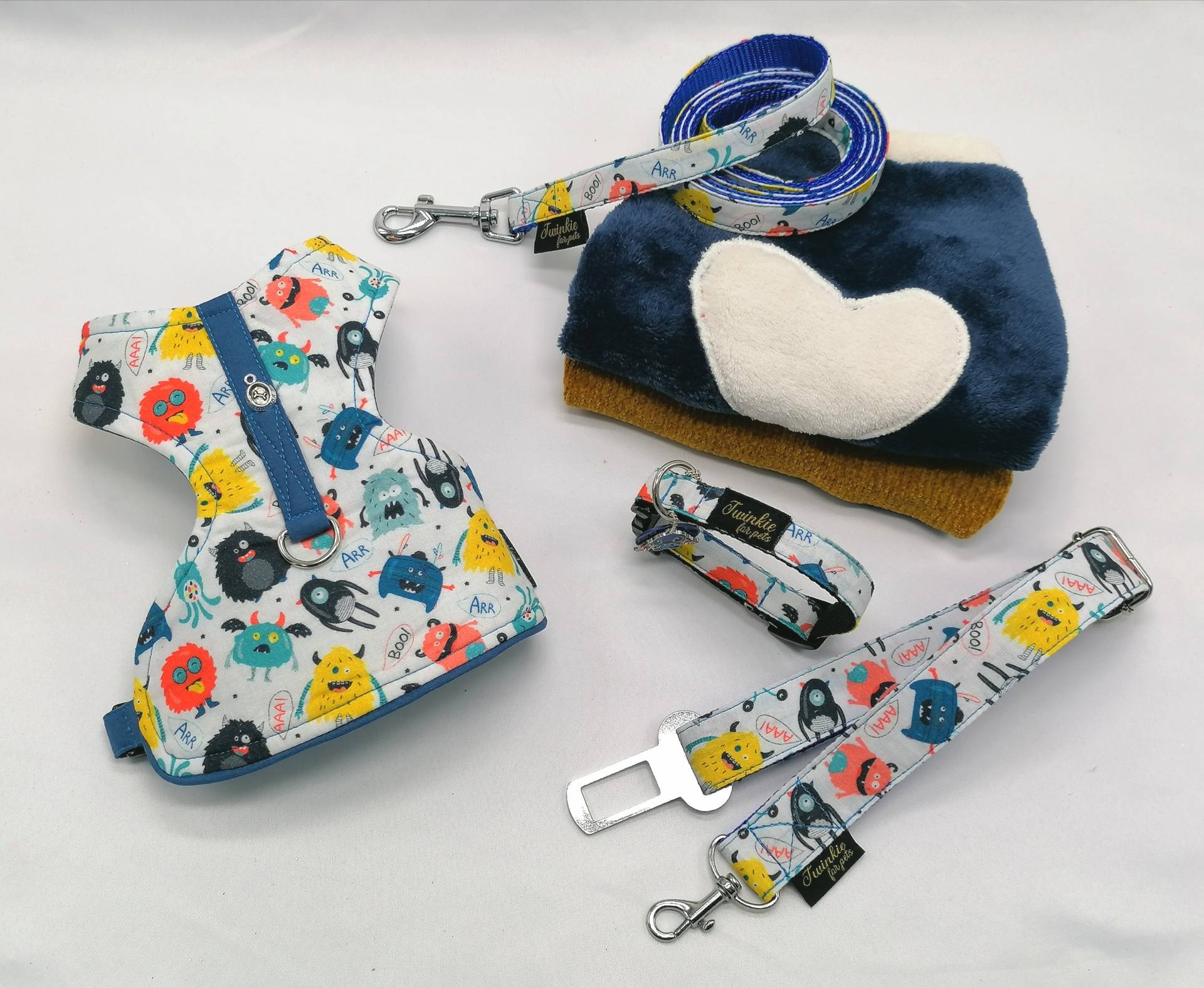 Coleira Little Monsters - cães e gatos