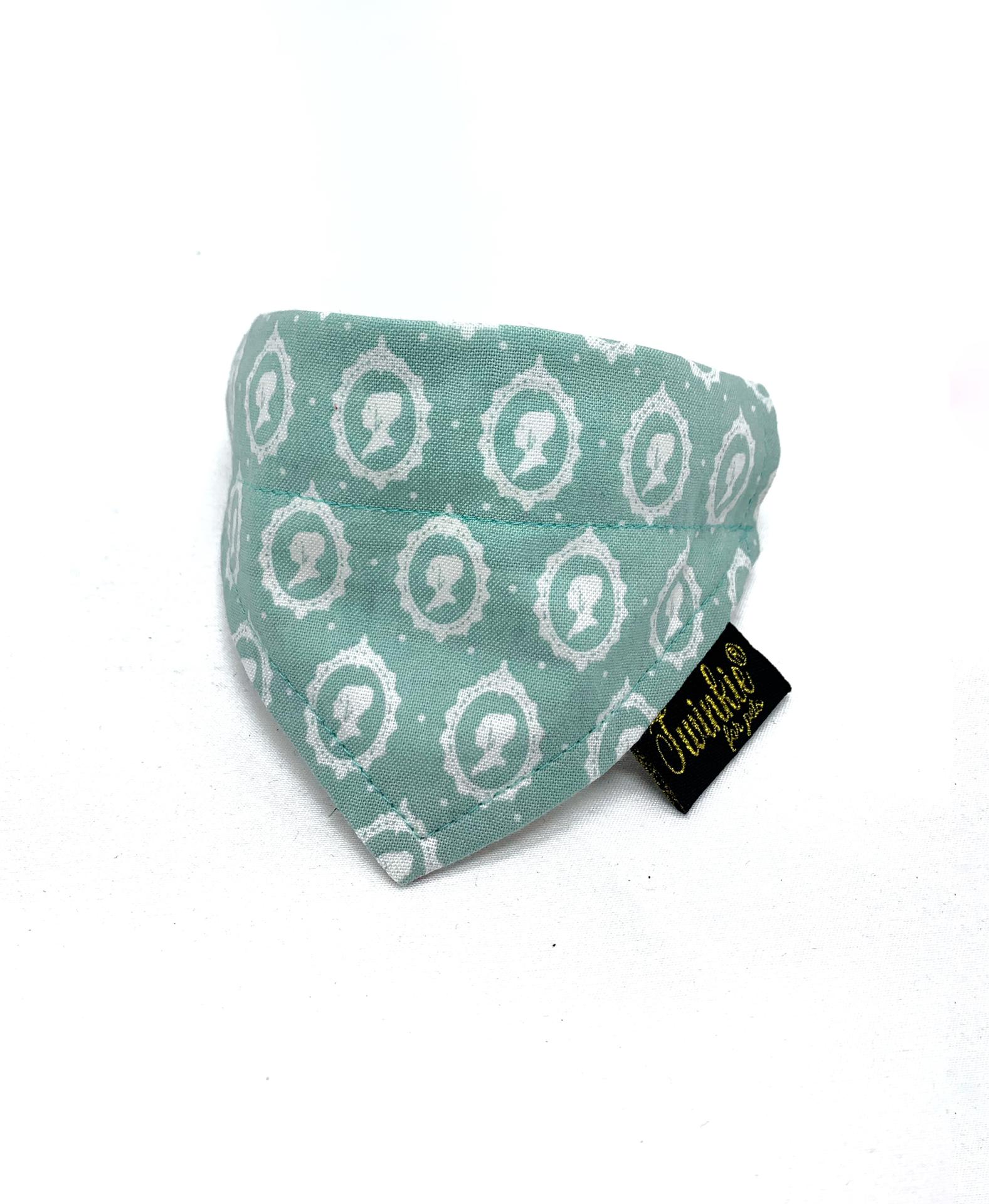 Lenço com Coleira Victorian