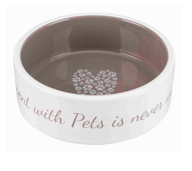 Tigela para animais de cerâmica branca com decoração de pegadas em coração