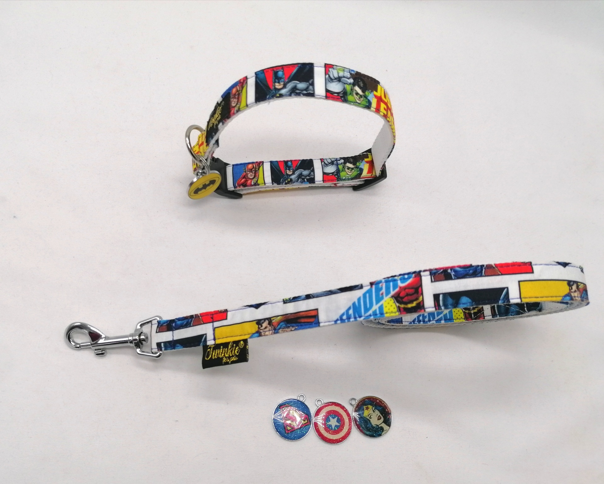 Coleira Justice League - cães e gatos