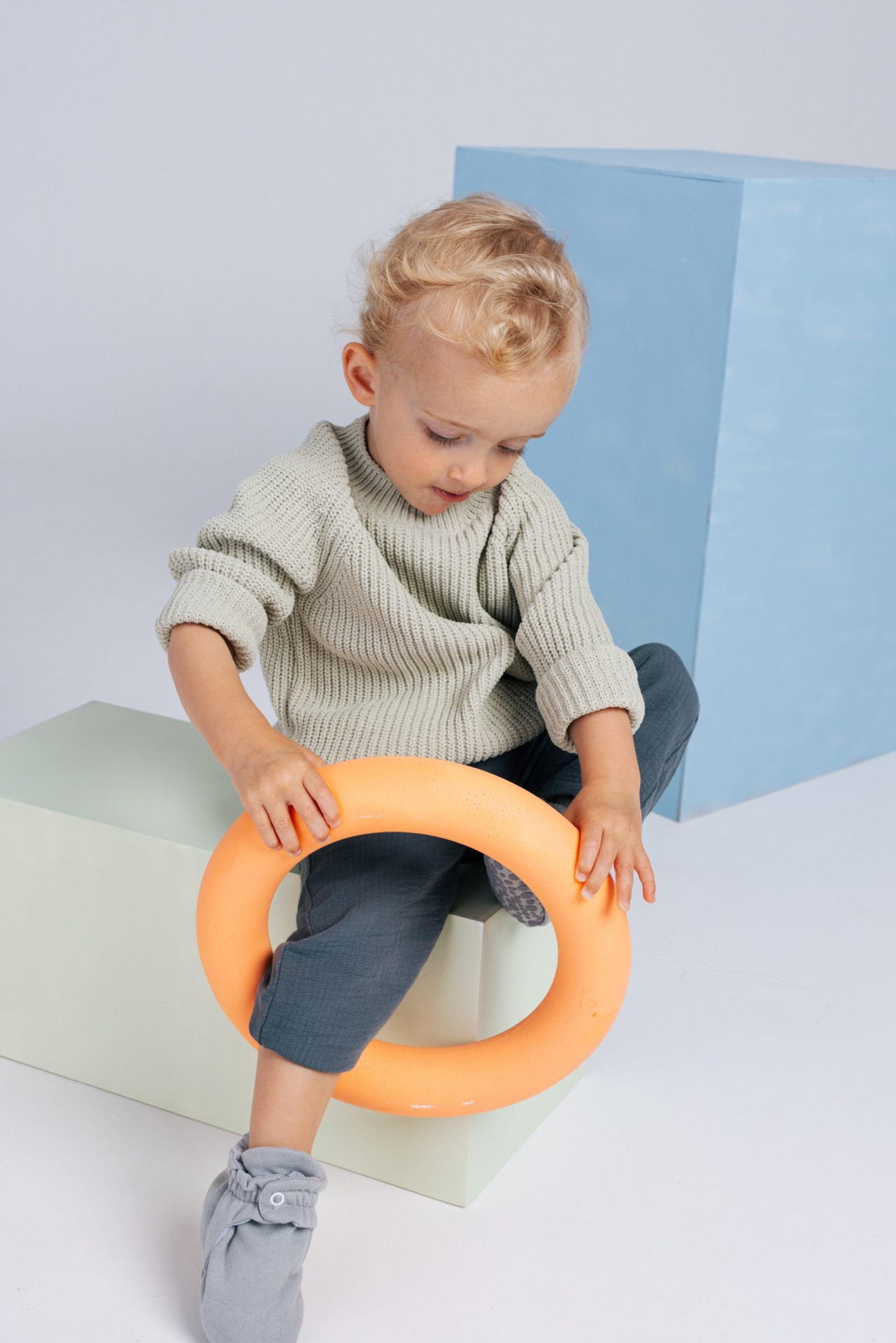 Baby Booties | Grey Velvet