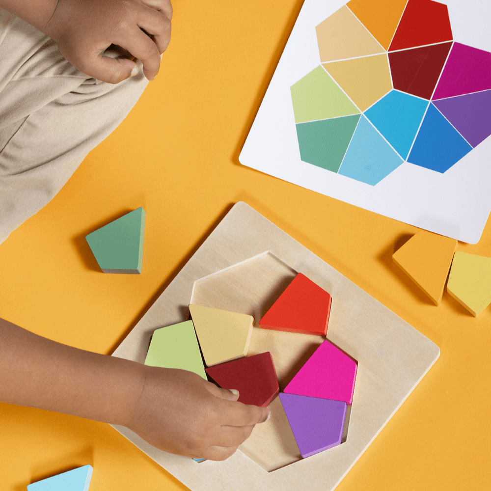 CAixa Educativa | Joga e Aprende as Cores