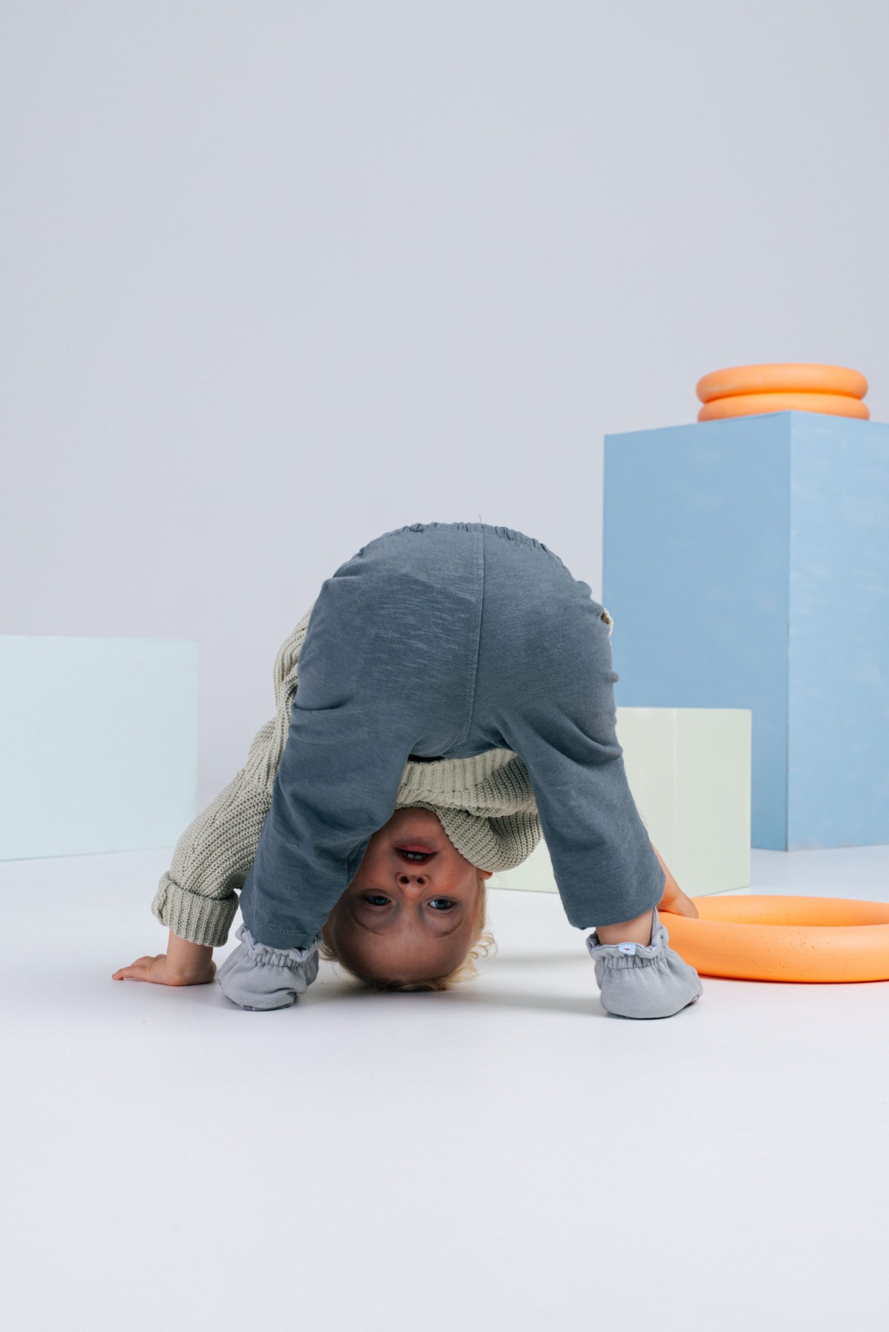 Baby Booties | Grey Velvet