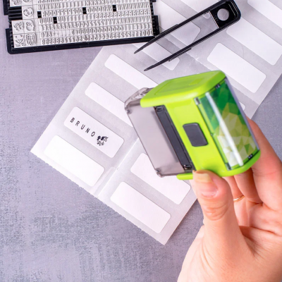 Kit&#x20;Stamp&#x20;&amp;&#x20;Stick&#x20;-&#x20;Marca&#x20;todos&#x20;os&#x20;teus&#x20;pertences