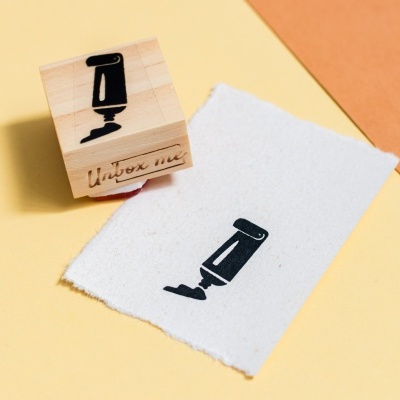 Carimbo&#x20;-&#x20;Bisnaga&#x20;com&#x20;tinta&#x20;-&#x20;3x3cm