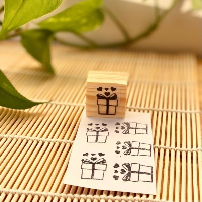 Carimbo&#x20;-&#x20;Presente&#x20;amoroso&#x20;-&#x20;3x3cm