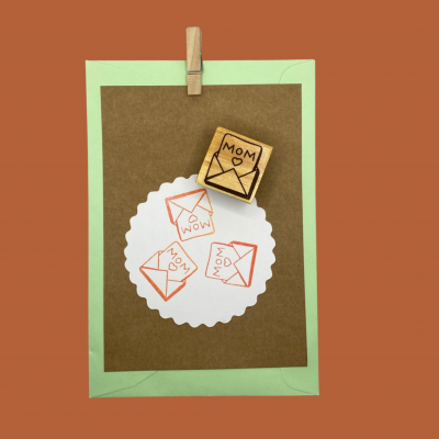 Carimbo&#x20;-&#x20;Mom&#x20;-&#x20;3x3cm