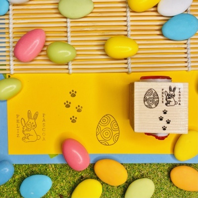 Carimbo&#x20;Cubo&#x20;-&#x20;P&#x00E1;scoa&#x20;-&#x20;3&#x20;imagens