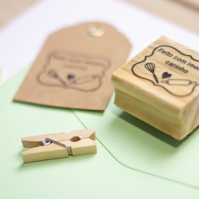 Carimbo&#x20;-&#x20;Feito&#x20;com&#x20;imenso&#x20;carinho&#x20;&#x28;culin&#x00E1;ria&#x29;&#x20;-&#x20;4x4cm