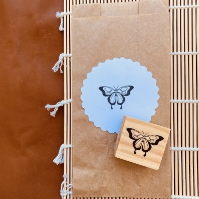Carimbo&#x20;-&#x20;Borboleta&#x20;M&#x00E9;d&#x20;-&#x20;4x4cm