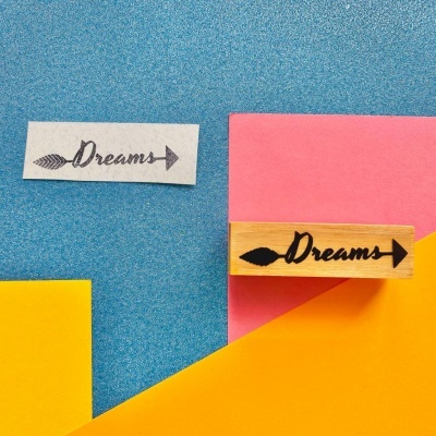 Carimbo&#x20;-&#x20;Flecha&#x20;Dreams-&#x20;2x7cm