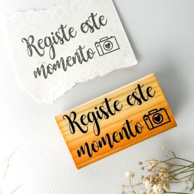 Carimbo&#x20;-&#x20;Registe&#x20;este&#x20;momento&#x20;-&#x20;4x7cm