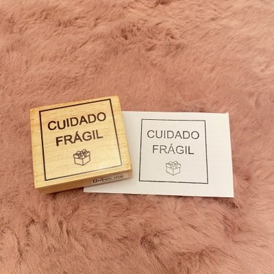 Carimbo&#x20;-&#x20;Cuidado&#x20;fr&#x00E1;gil&#x20;-&#x20;5x5cm
