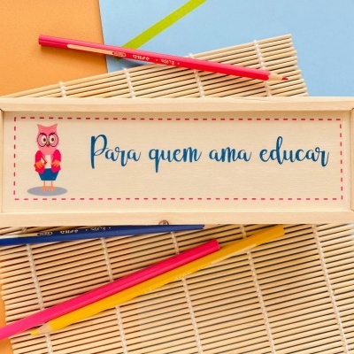 Caixa&#x20;para&#x20;carimbos&#x20;-&#x20;&#x27;Para&#x20;quem&#x20;ama&#x20;educar&#x27;&#x20;-&#x20;Pequena