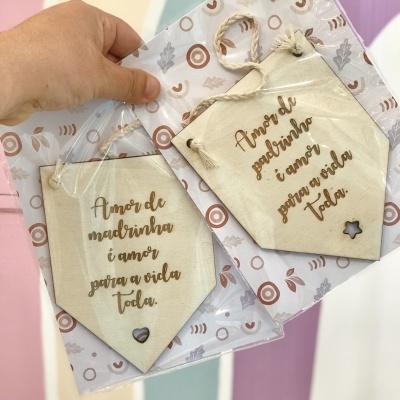 PLACA DE MADEIRA - MADRINHA / PADRINHO