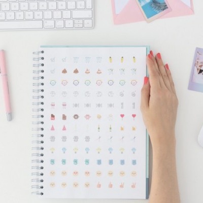 CADERNO - UM DIA SEM SORRIR É MAIS LONGO DO QUE UM MÊS SEM DADOS