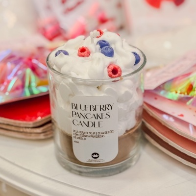 VELA Blueberry Pancakes CANDLE