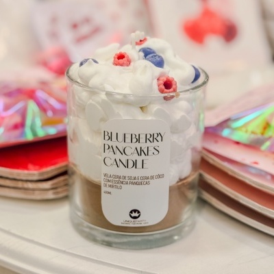 VELA Blueberry Pancakes CANDLE