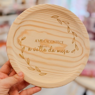 Kit Tábua de Madeira – Vida à Volta da Mesa