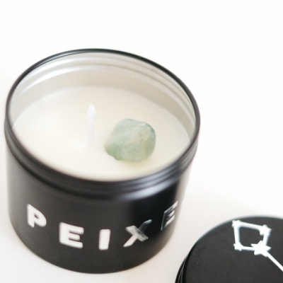 Vela do Zodíaco - Signo Peixes com cristal Água Marinha