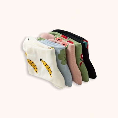 Meias Coloridas de Frutas e Vegetais